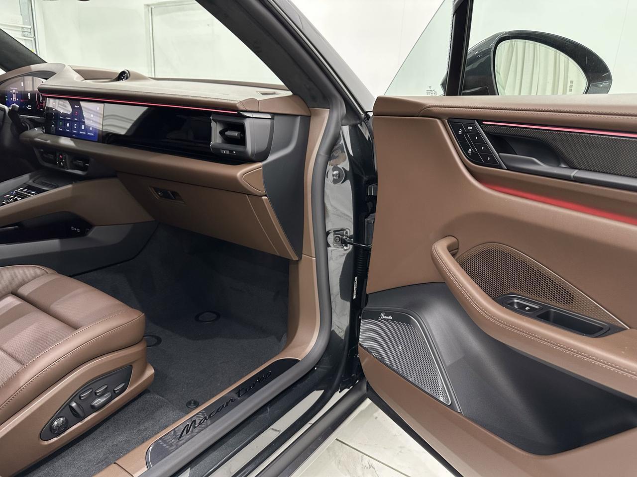 2025 Porsche Macan Electric Turbo Newark DE