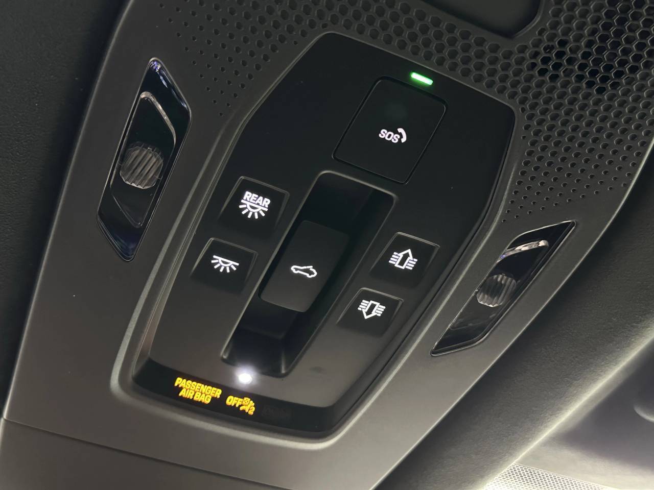 2025 Porsche Macan Electric Turbo Newark DE