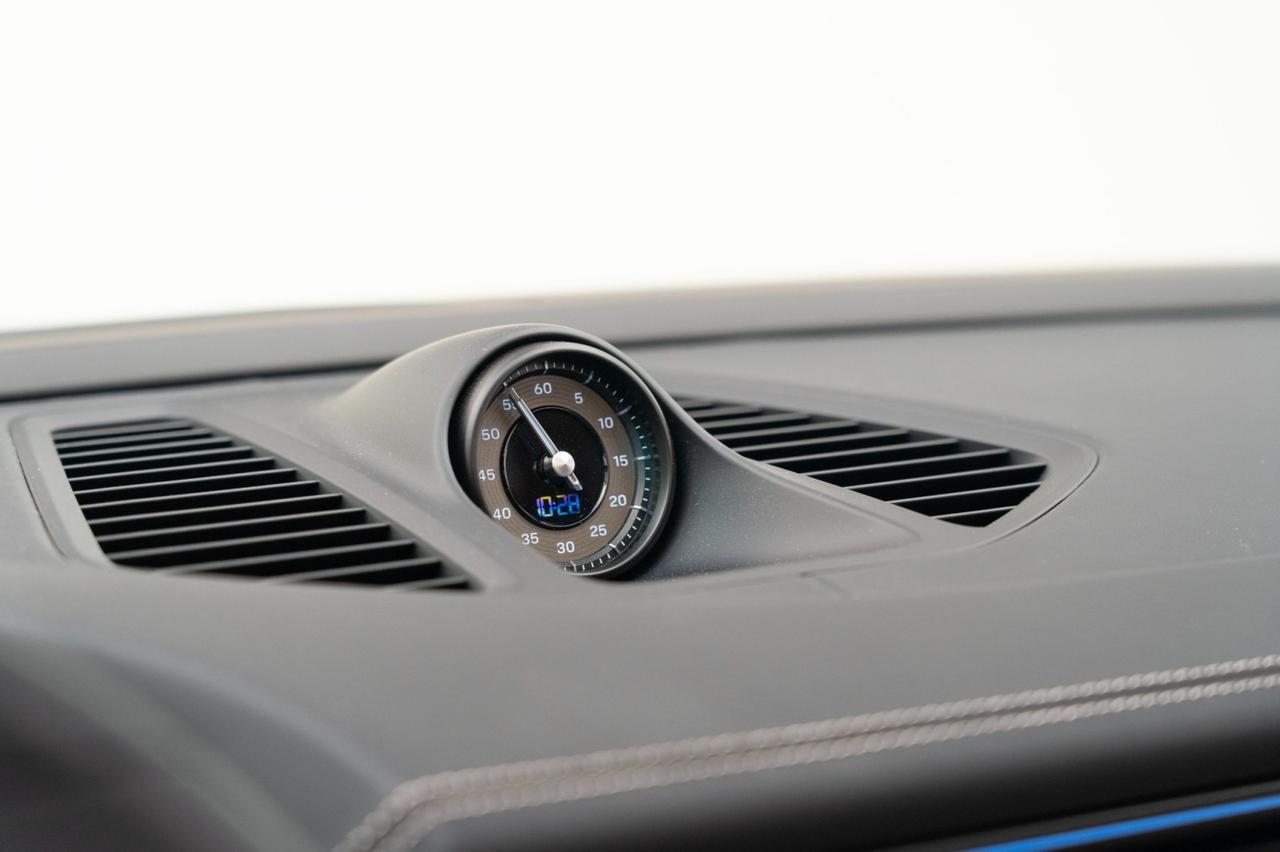 2025 Porsche Macan Electric Turbo Pompano Beach FL