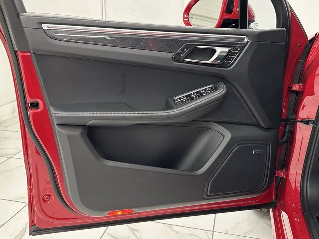 2025 Porsche Macan GTS Newark DE