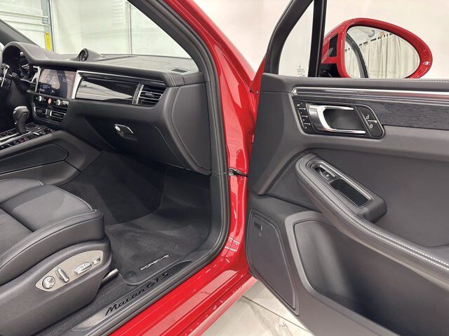 2025 Porsche Macan GTS Newark DE