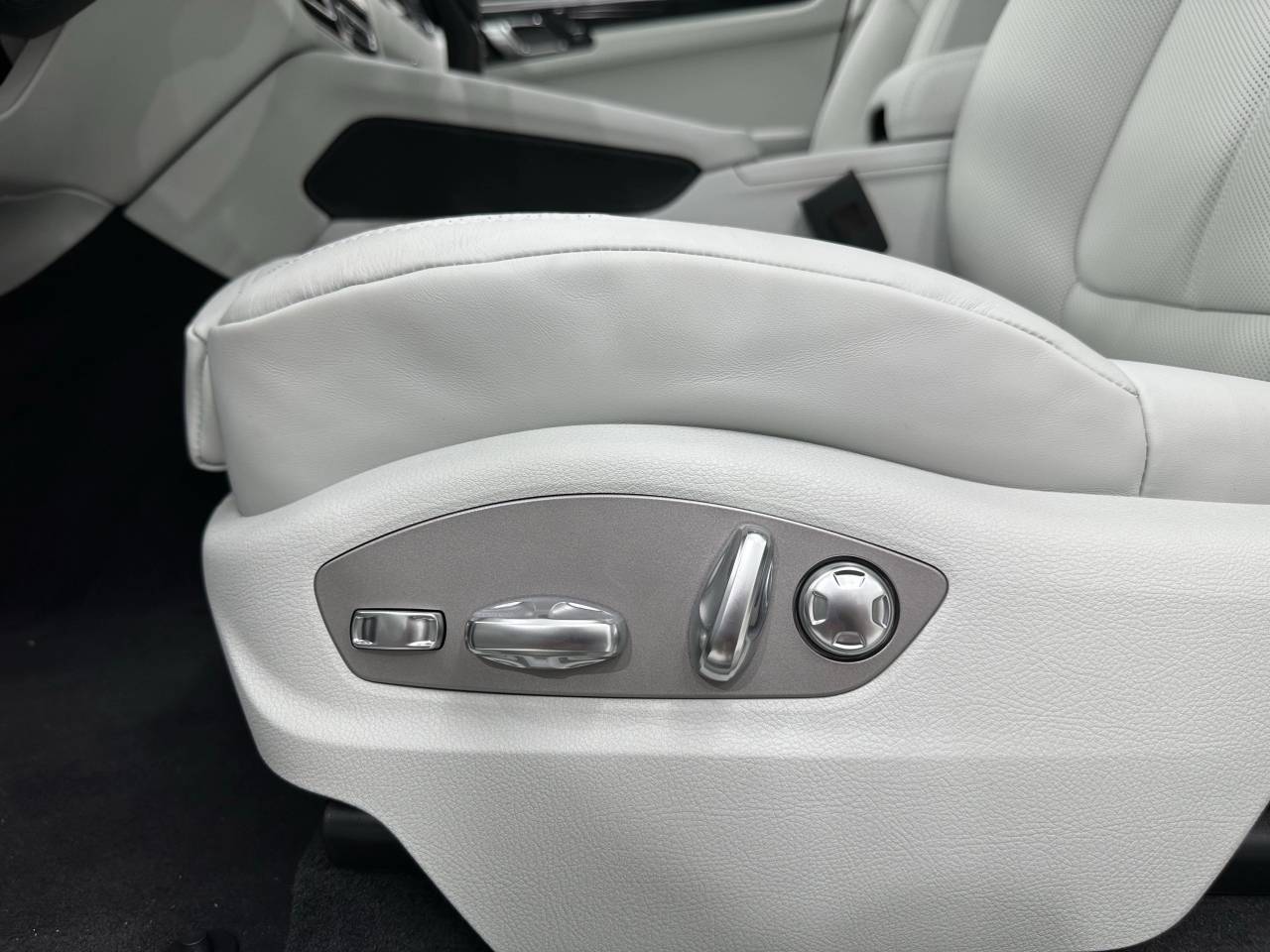 2025 Porsche Macan Gts Newark DE