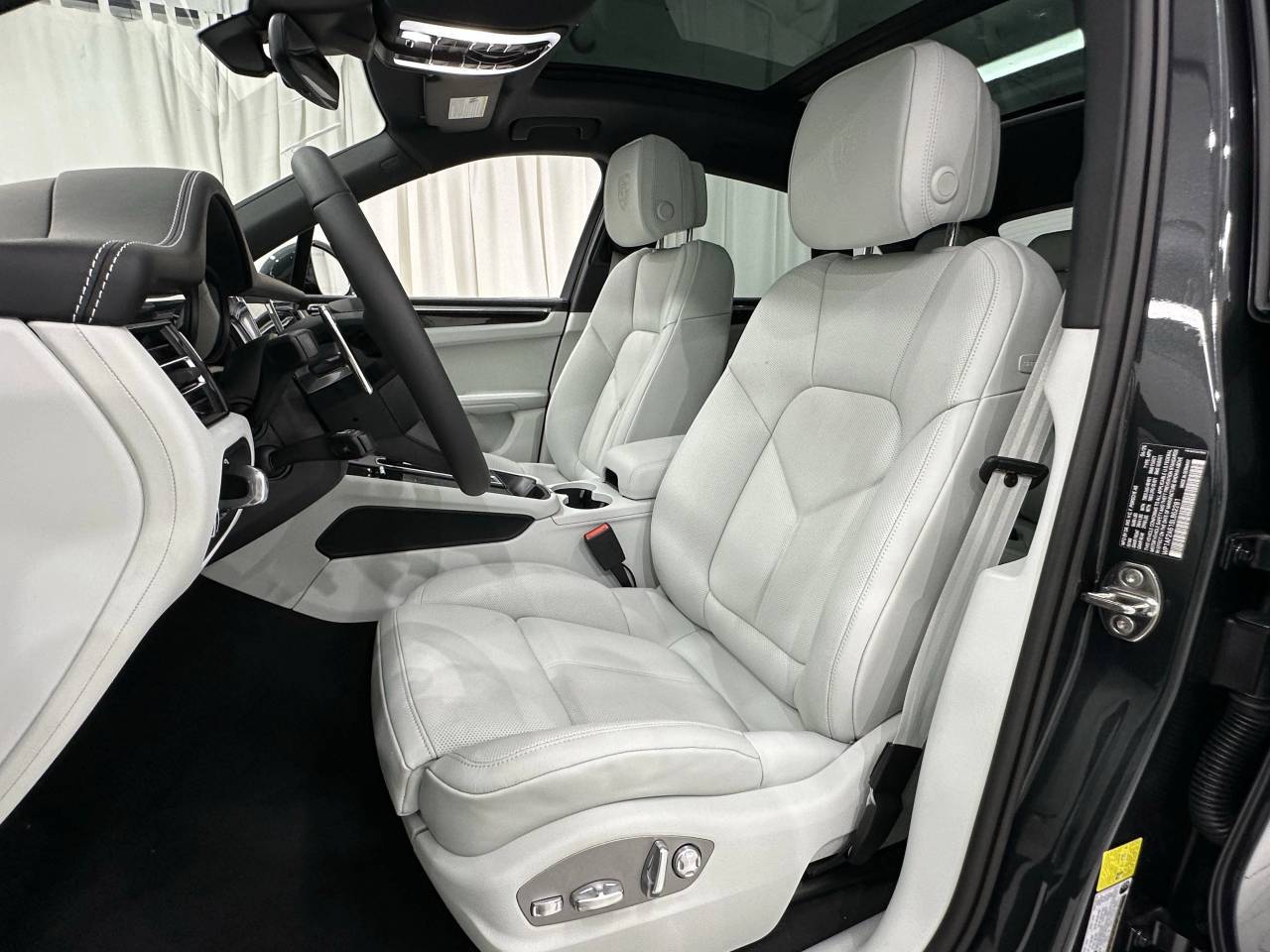 2025 Porsche Macan Gts Newark DE