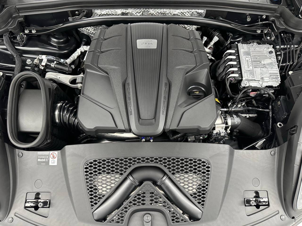 2025 Porsche Macan Gts Newark DE