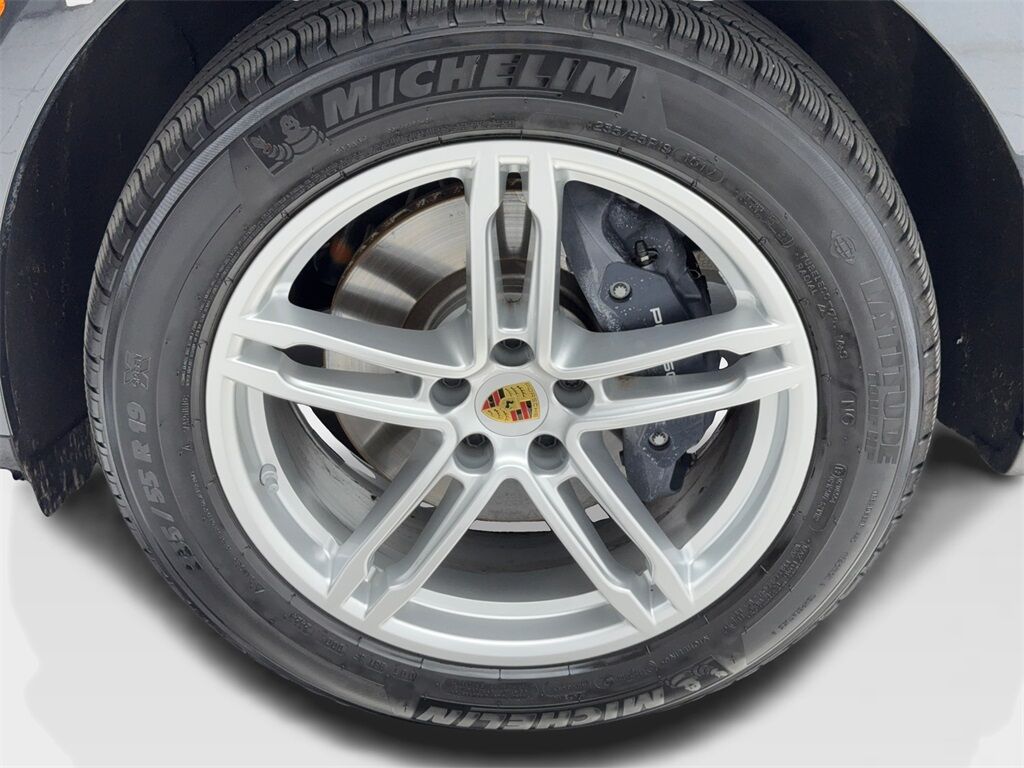 2025 Porsche Macan NAV,CAM,PANO,HTD STS,BLIND SPOT,19&quot; WHLS Plano TX