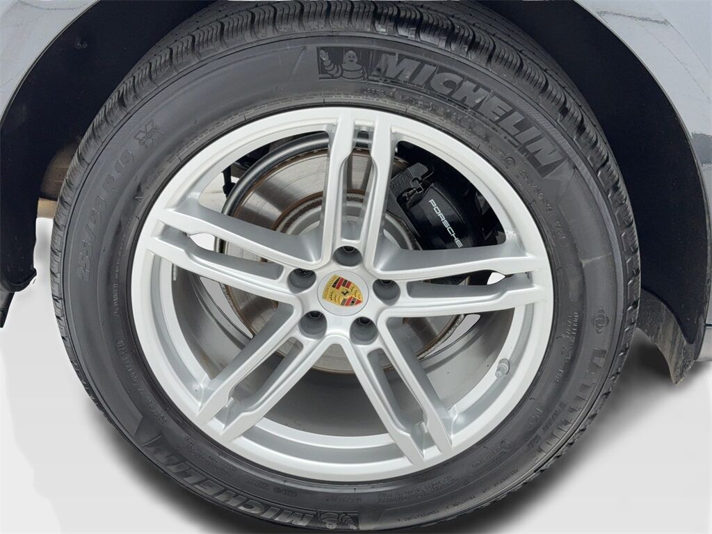 2025 Porsche Macan NAV,CAM,PANO,HTD STS,BLIND SPOT,19&quot; WHLS Plano TX