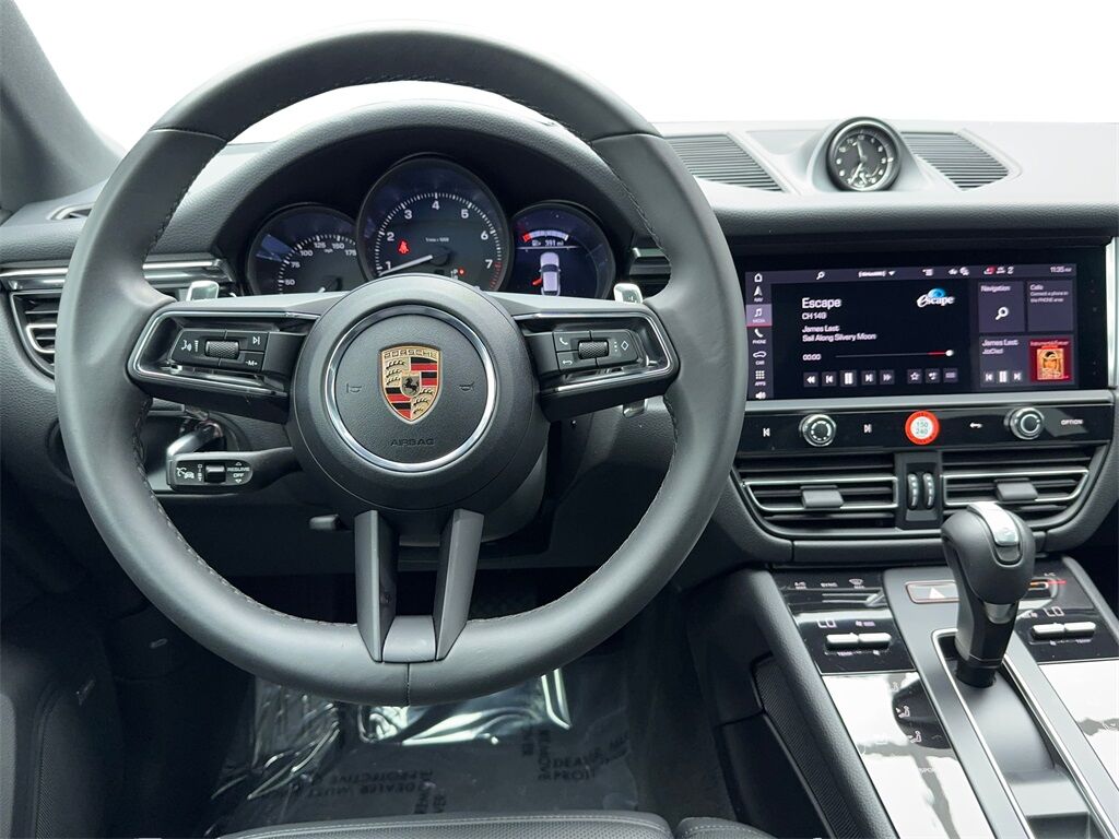 2025 Porsche Macan NAV,CAM,PANO,HTD STS,BLIND SPOT,19&quot; WHLS Plano TX