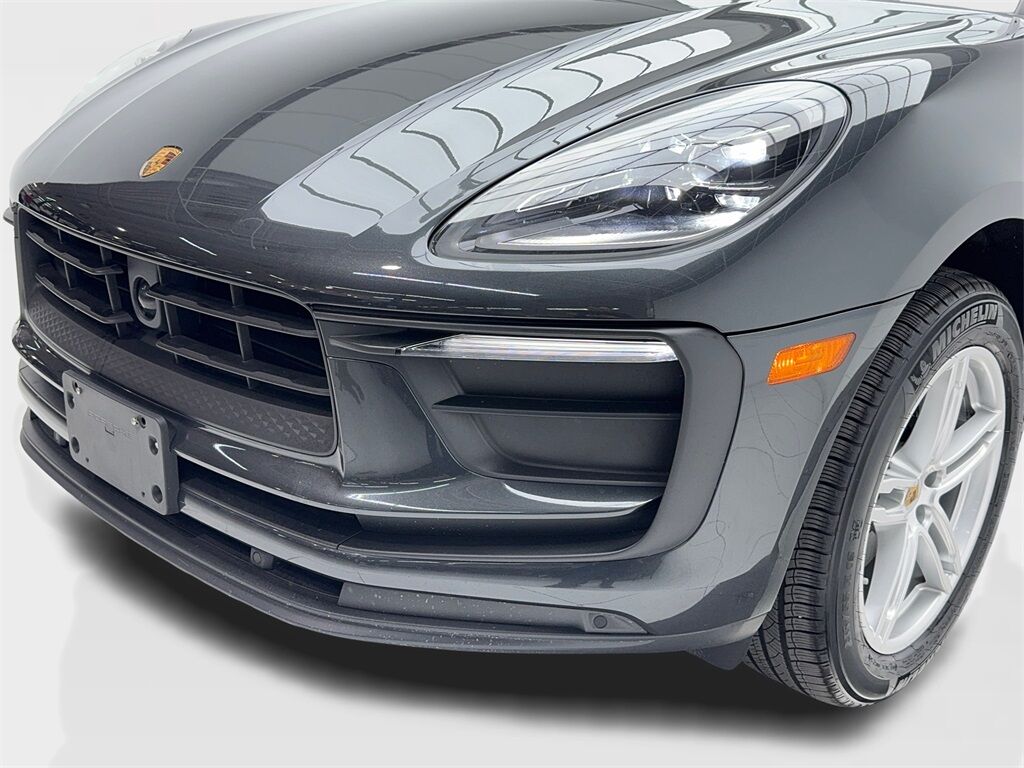 2025 Porsche Macan NAV,CAM,PANO,HTD STS,BLIND SPOT,19&quot; WHLS Plano TX