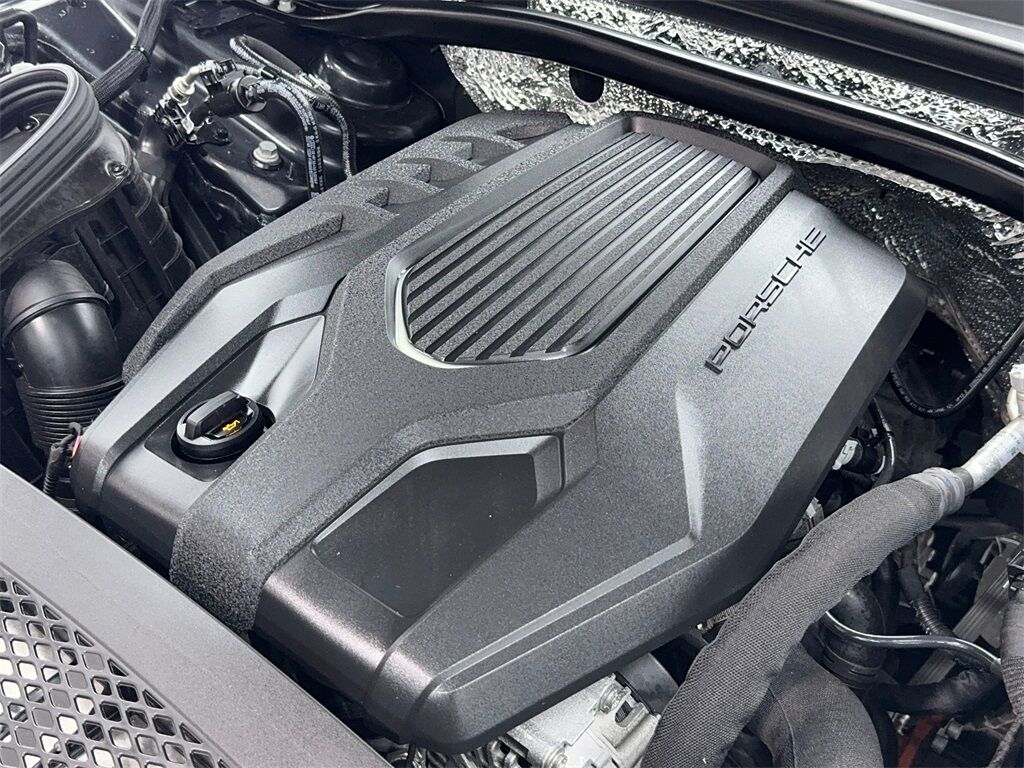 2025 Porsche Macan NAV,CAM,PANO,HTD STS,BLIND SPOT,19&quot; WHLS Plano TX