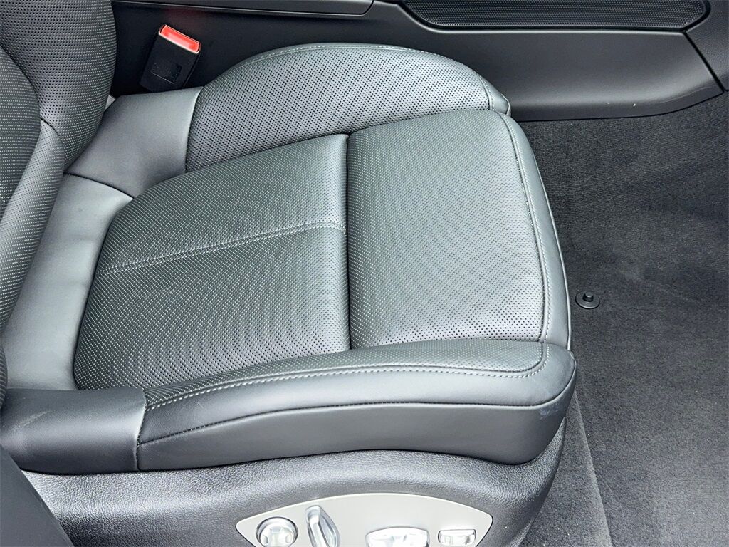 2025 Porsche Macan NAV,CAM,PANO,HTD STS,BLIND SPOT,19&quot; WHLS Plano TX