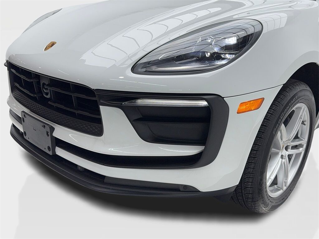 2025 Porsche Macan NAV,CAM,PANO,HTD STS,BLIND SPOT,19&quot; WHLS Plano TX