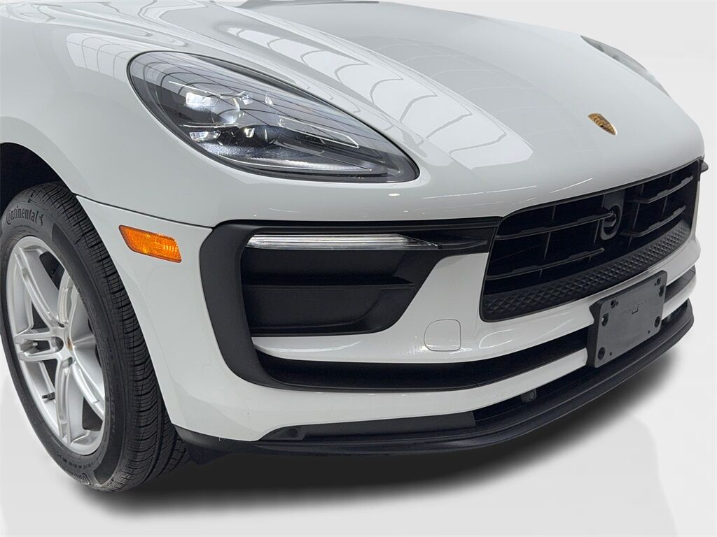 2025 Porsche Macan NAV,CAM,PANO,HTD STS,BLIND SPOT,19&quot; WHLS Plano TX