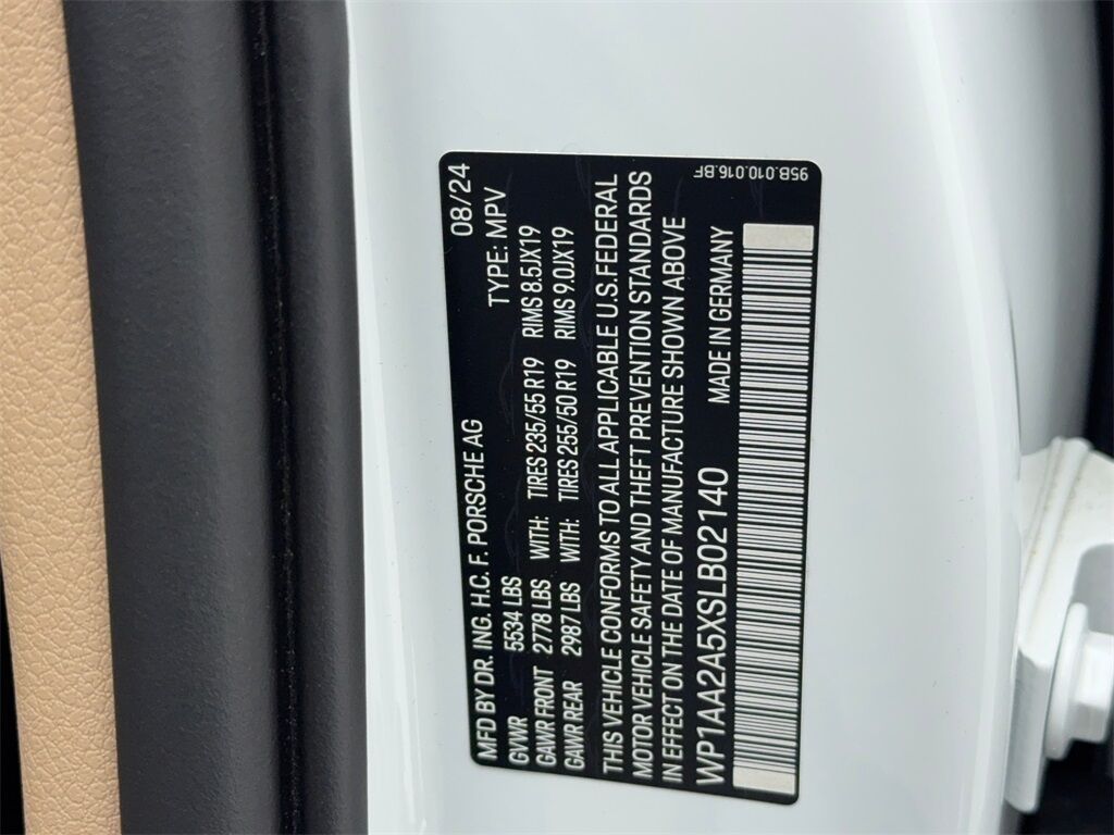 2025 Porsche Macan NAV,CAM,PANO,HTD STS,BLIND SPOT,19&quot; WHLS Plano TX