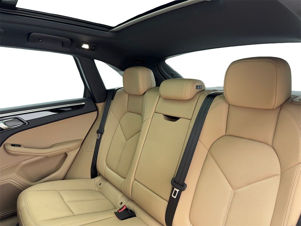 2025 Porsche Macan NAV,CAM,PANO,HTD STS,BLIND SPOT,19&quot; WHLS Plano TX