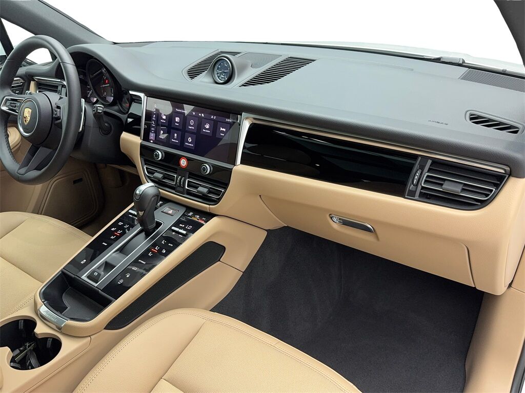 2025 Porsche Macan NAV,CAM,PANO,HTD STS,BLIND SPOT,19&quot; WHLS Plano TX