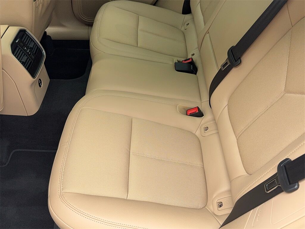 2025 Porsche Macan NAV,CAM,PANO,HTD STS,BLIND SPOT,19&quot; WHLS Plano TX