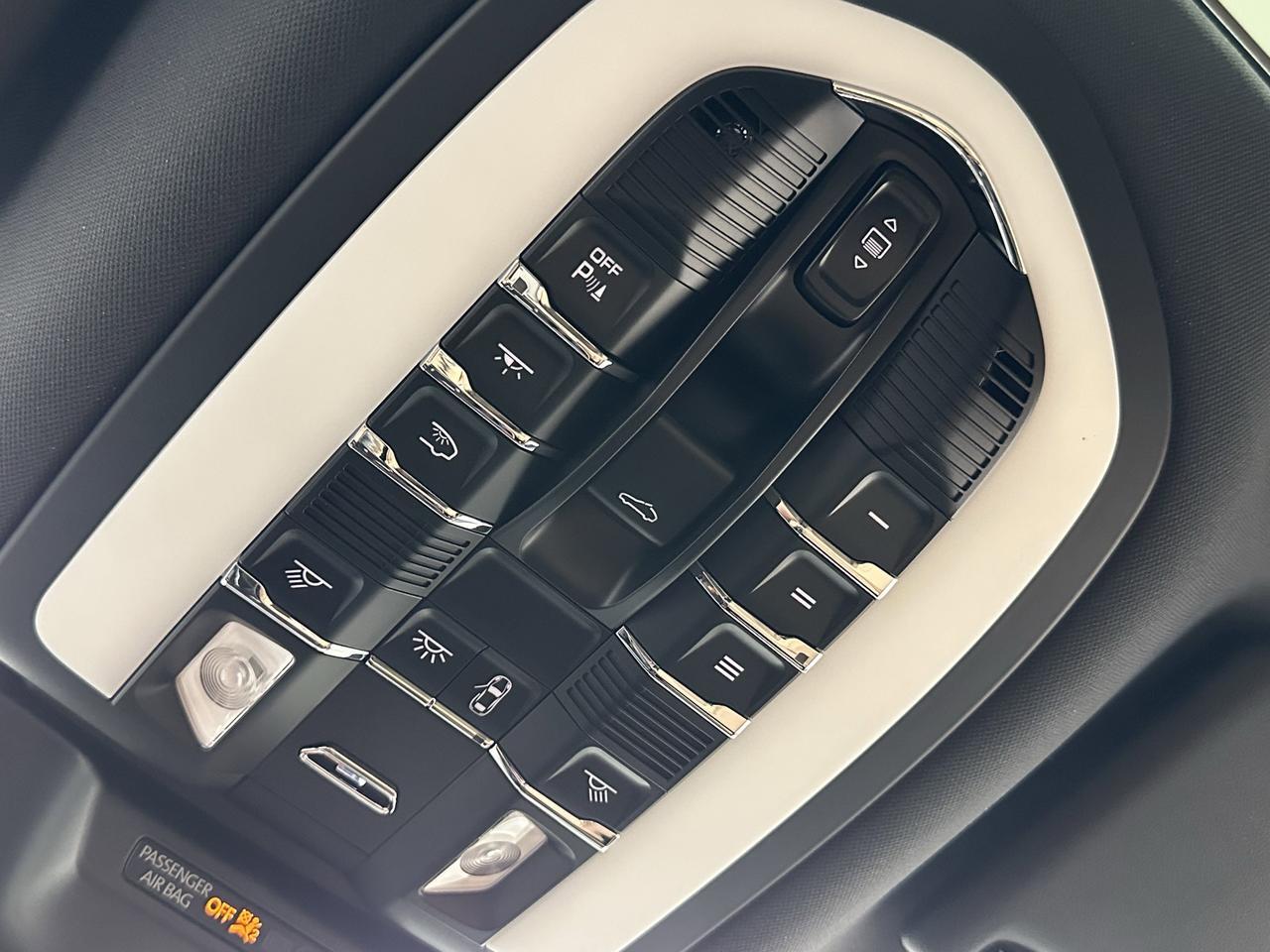 2025 Porsche Macan S Newark DE