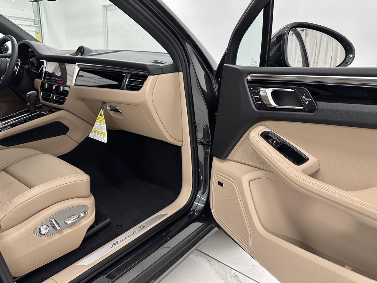 2025 Porsche Macan S Newark DE