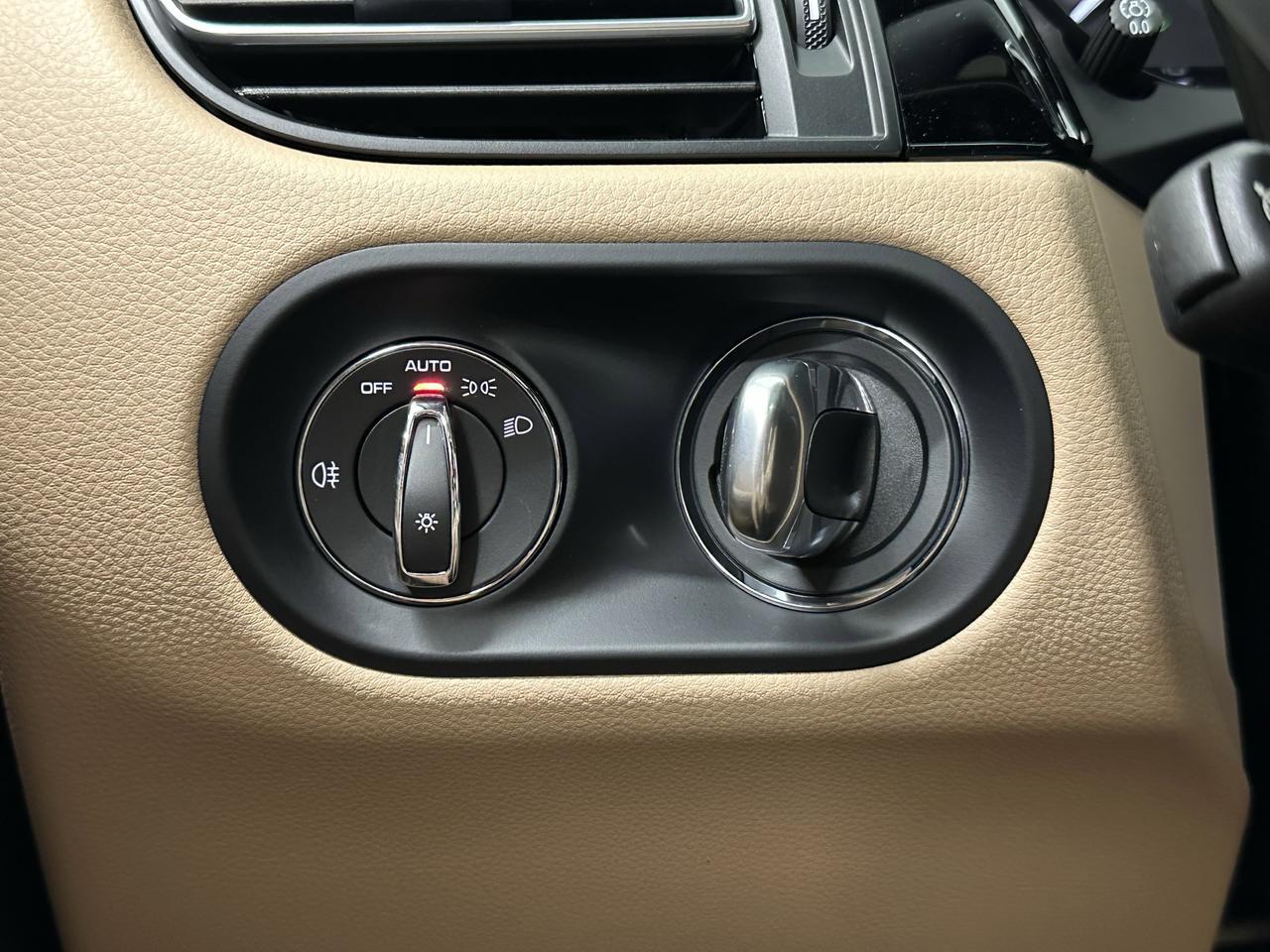 2025 Porsche Macan S Newark DE