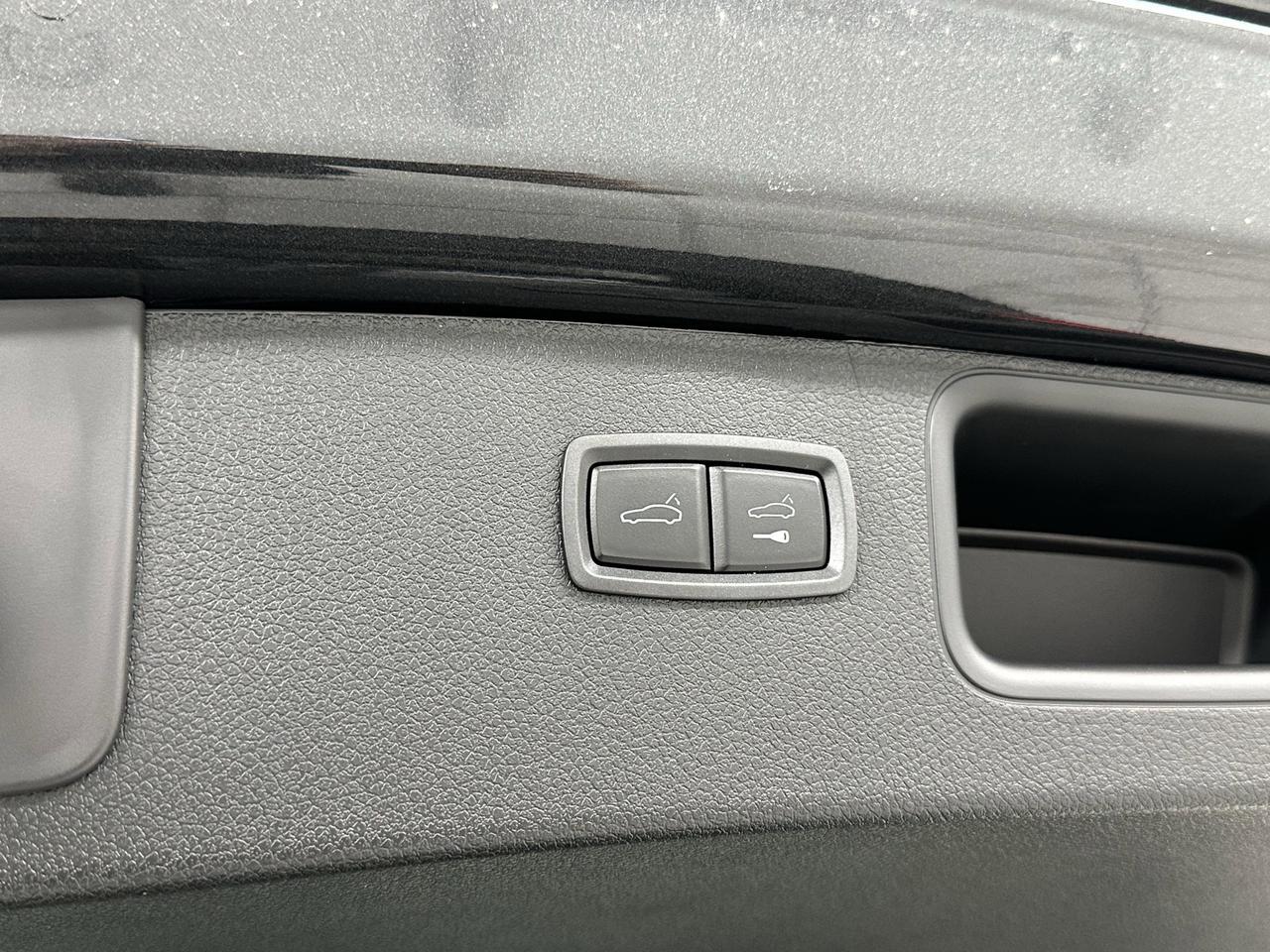 2025 Porsche Macan S Newark DE