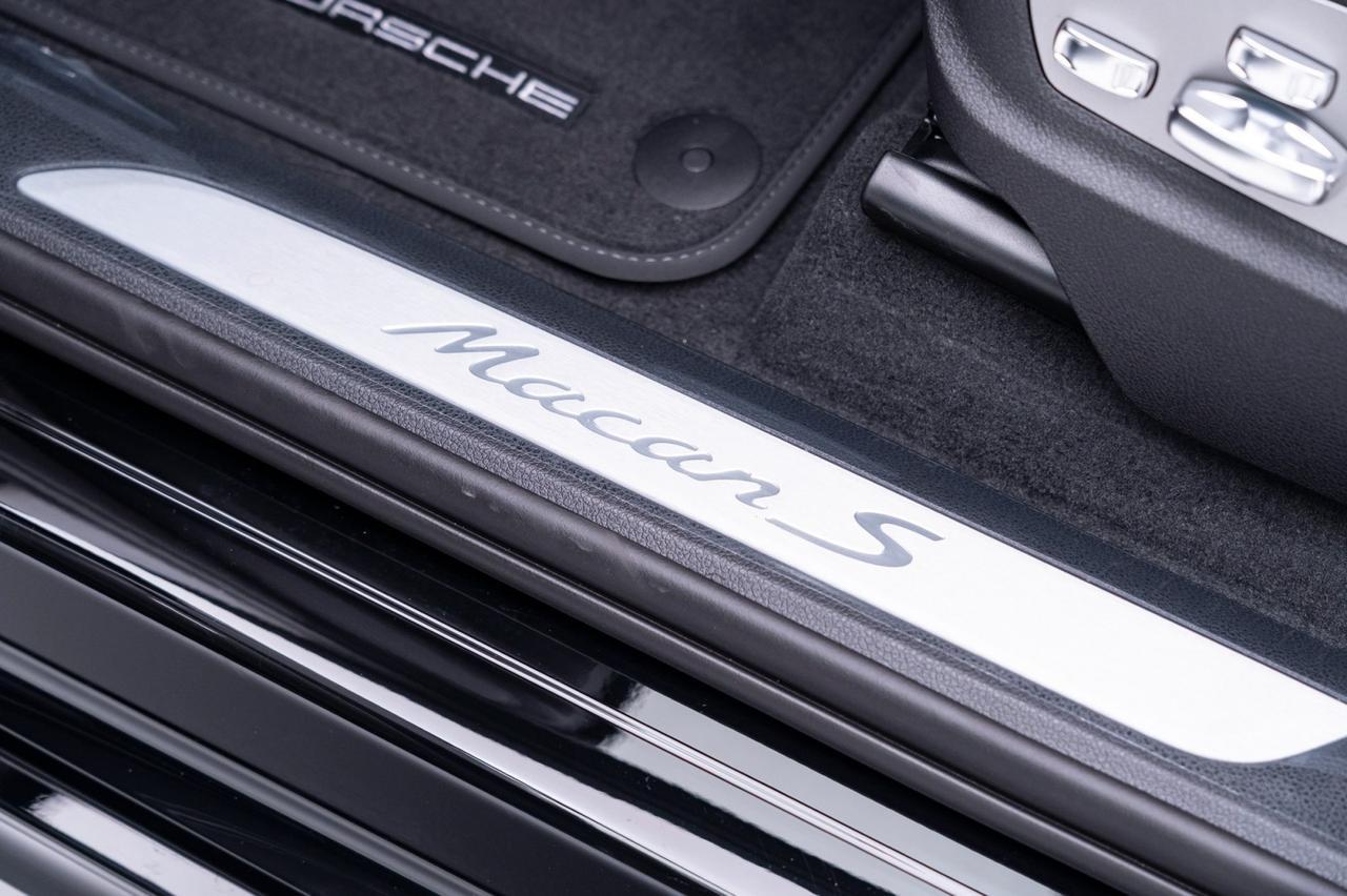 2025 Porsche Macan S Pompano Beach FL