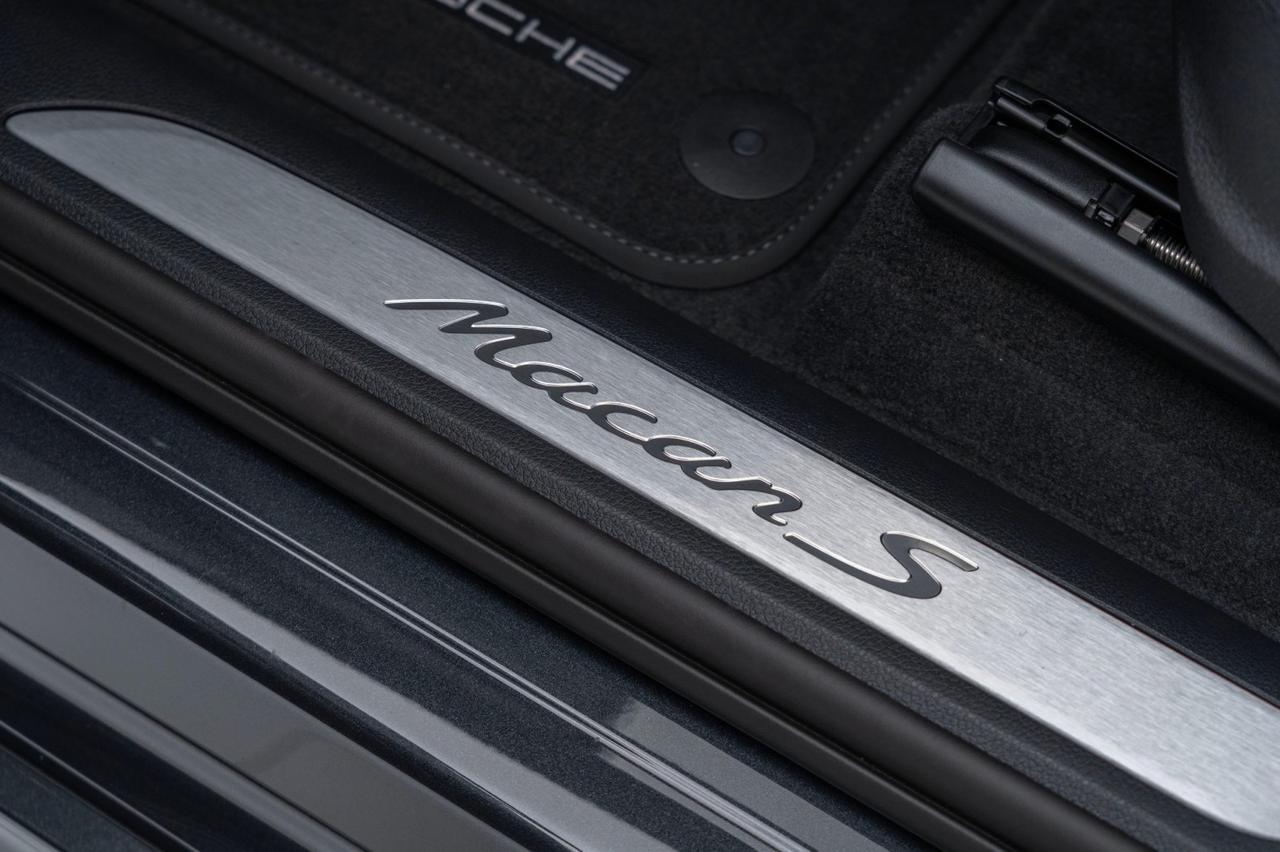2025 Porsche Macan S Pompano Beach FL