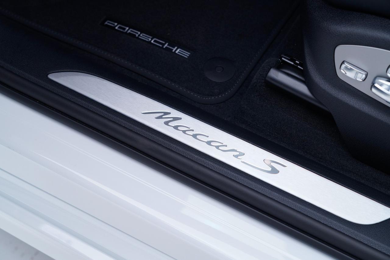 2025 Porsche Macan S Pompano Beach FL