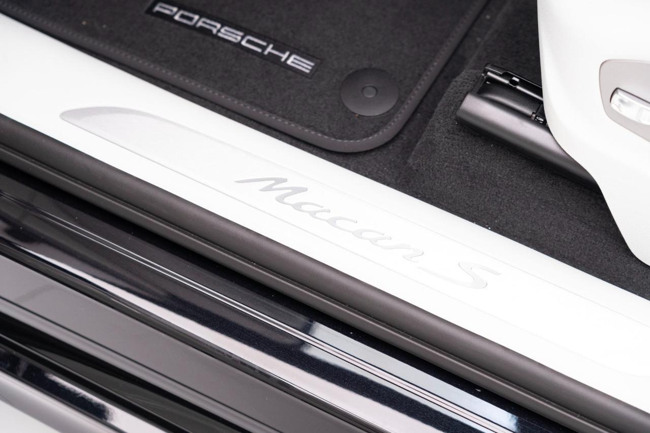 2025 Porsche Macan S Pompano Beach FL