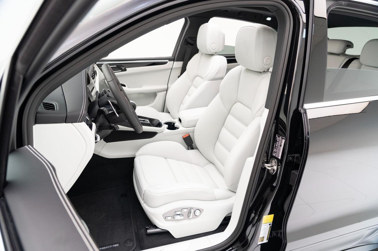 2025 Porsche Macan S Pompano Beach FL