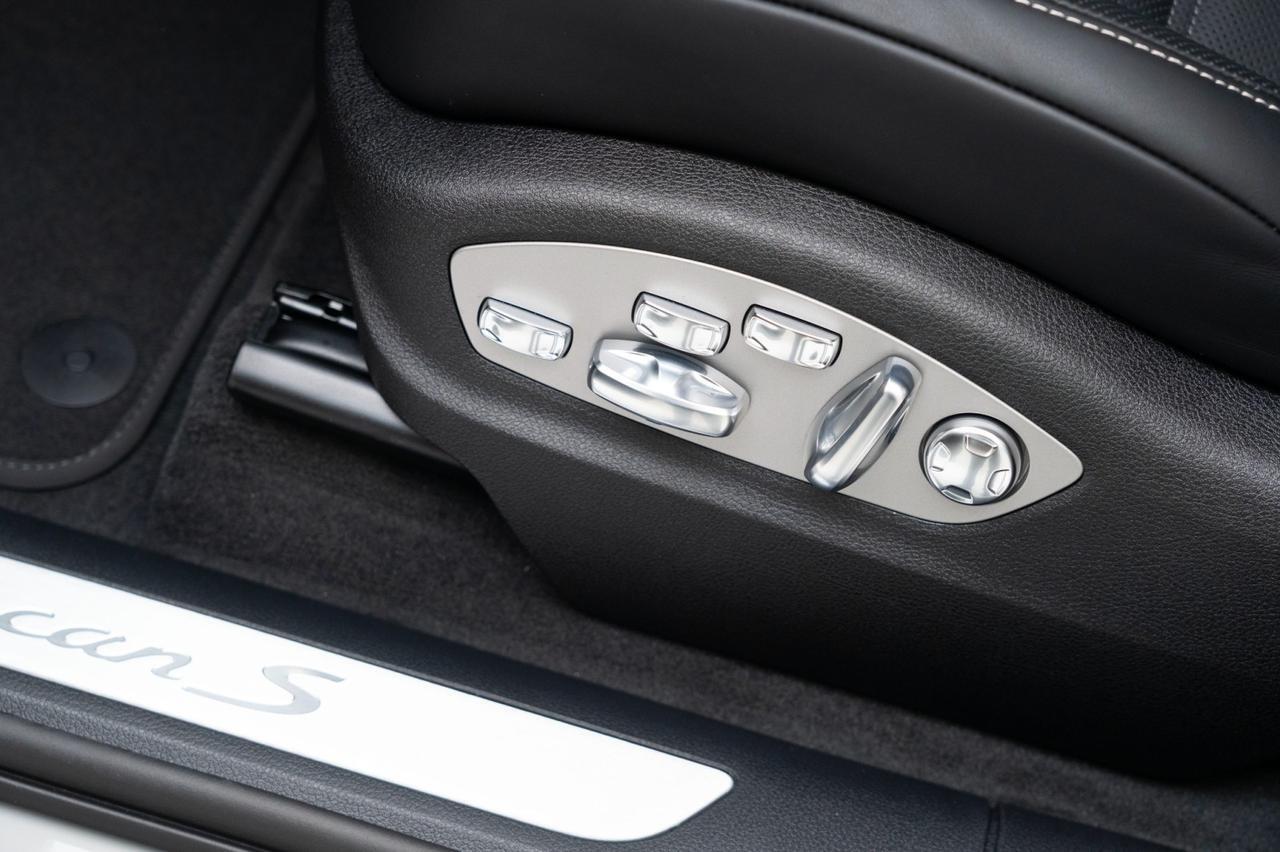 2025 Porsche Macan S Pompano Beach FL