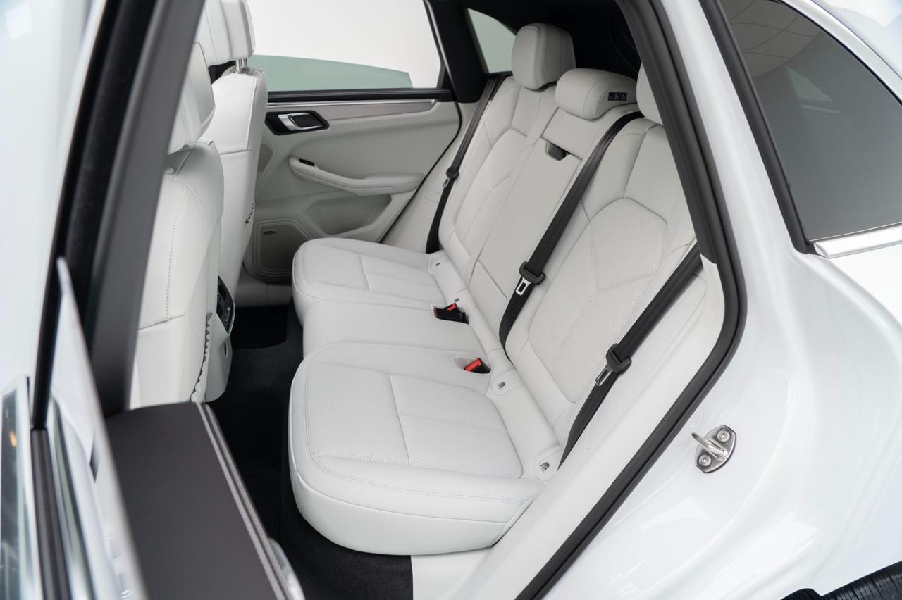 2025 Porsche Macan S Pompano Beach FL