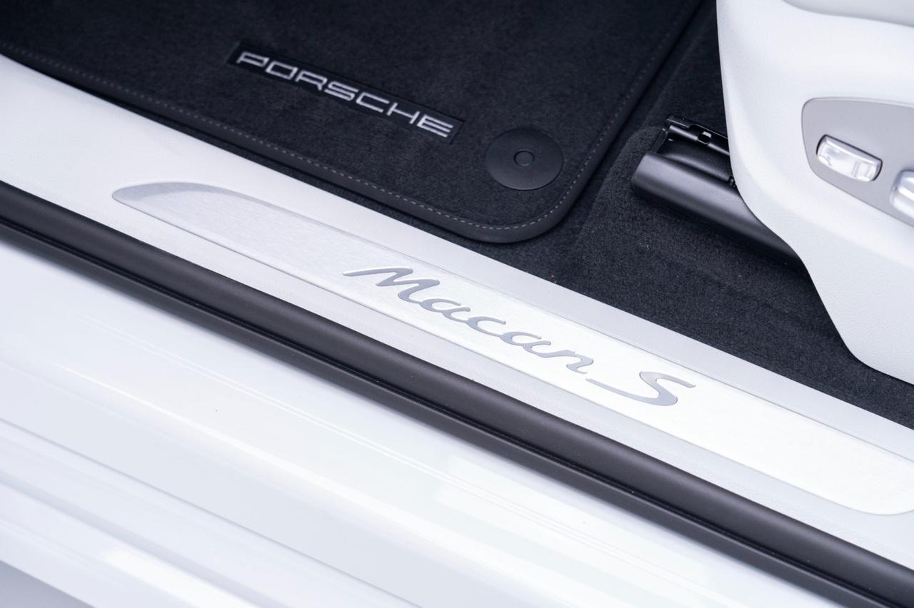 2025 Porsche Macan S Pompano Beach FL
