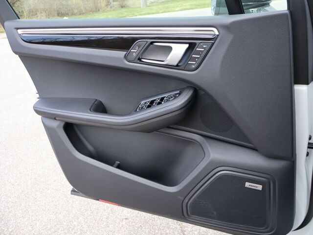 2025 Porsche Macan T Oshkosh WI