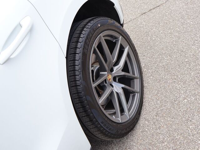 2025 Porsche Macan T Oshkosh WI