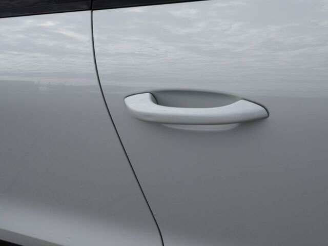 2025 Porsche Macan T Oshkosh WI