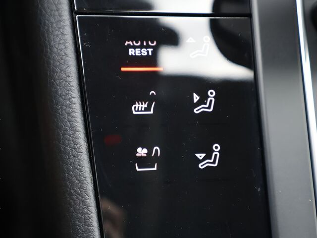 2025 Porsche Macan T Oshkosh WI