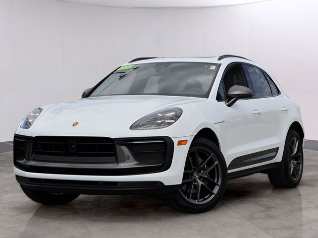 2025 Porsche Macan T Oshkosh WI