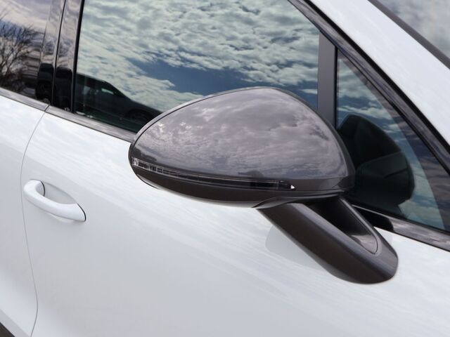 2025 Porsche Macan T Oshkosh WI