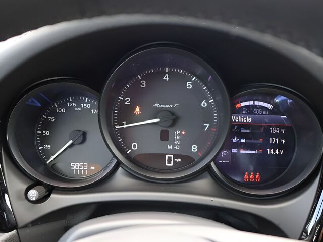 2025 Porsche Macan T Oshkosh WI