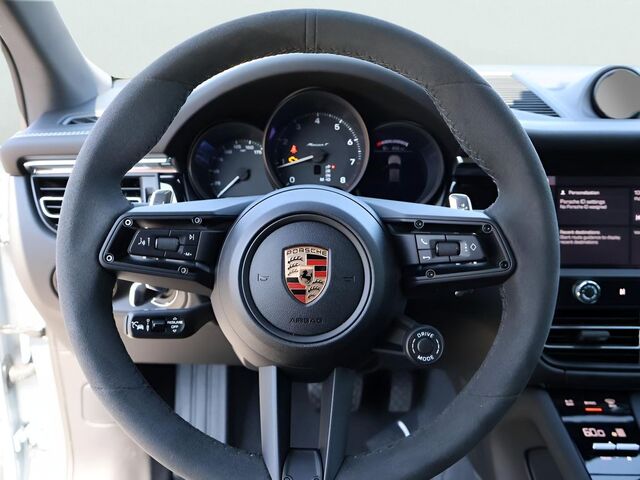 2025 Porsche Macan T Oshkosh WI