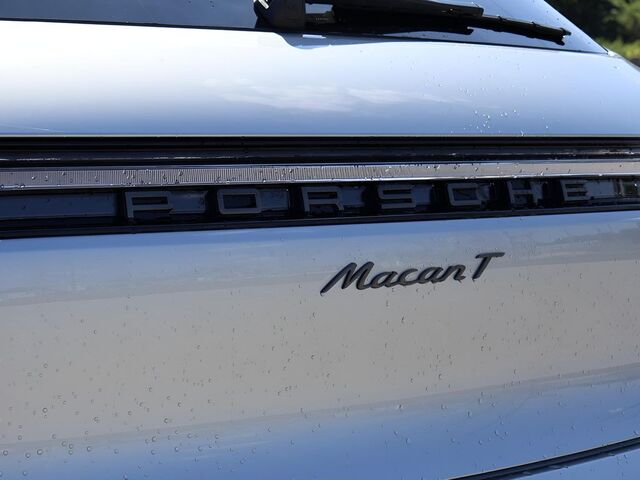 2025 Porsche Macan T Oshkosh WI