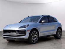 2025_Porsche_Macan_T_ Oshkosh WI
