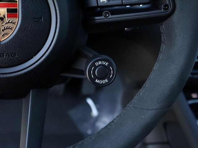 2025 Porsche Macan T Oshkosh WI