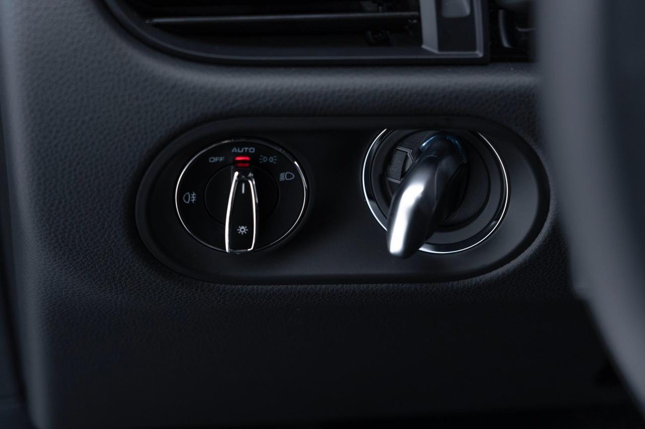 2025 Porsche Macan T Pompano Beach FL