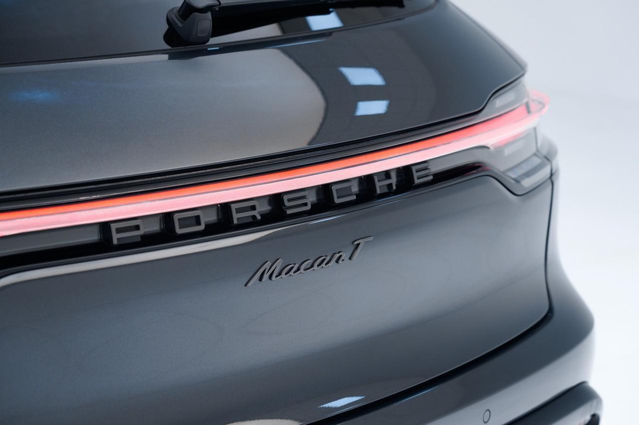 2025 Porsche Macan T Pompano Beach FL