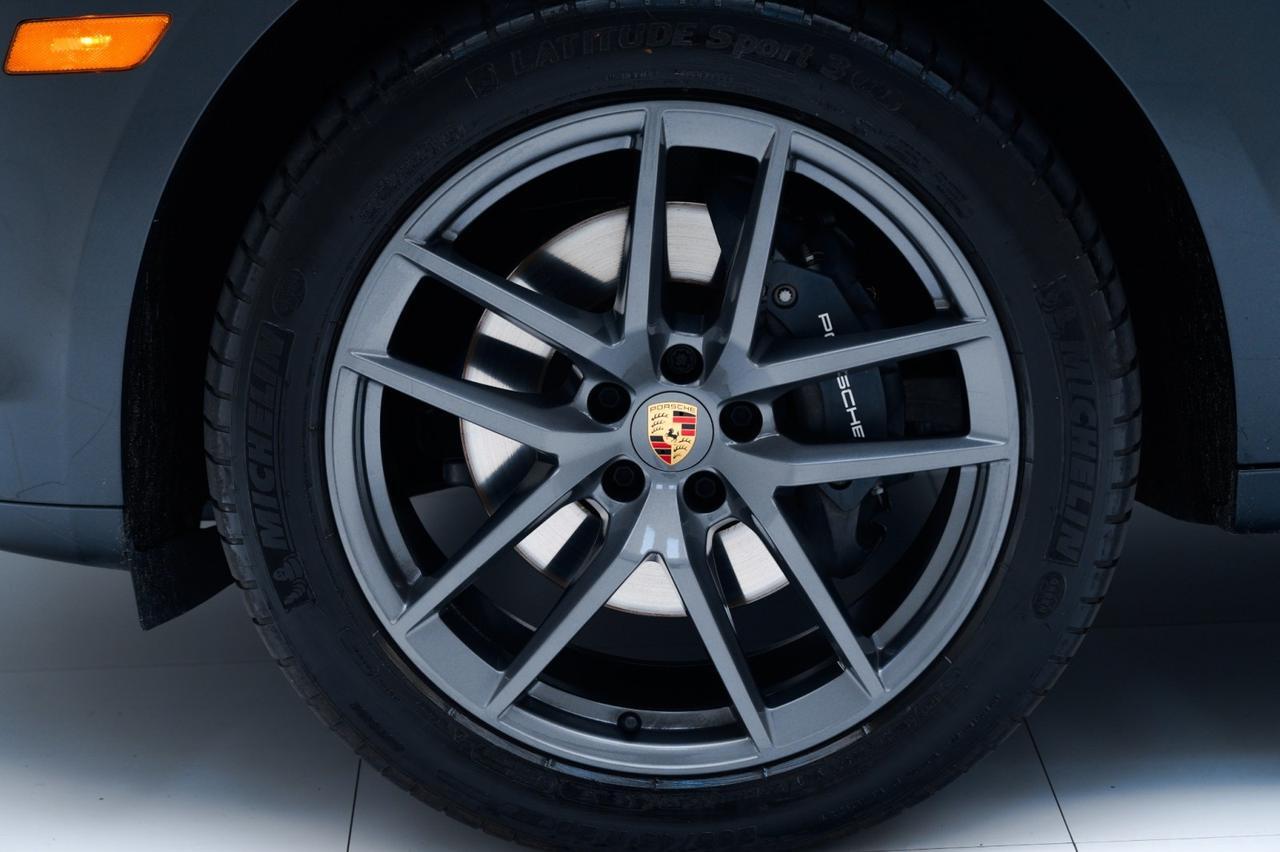 2025 Porsche Macan T Pompano Beach FL