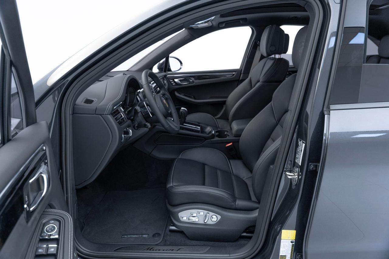 2025 Porsche Macan T Pompano Beach FL
