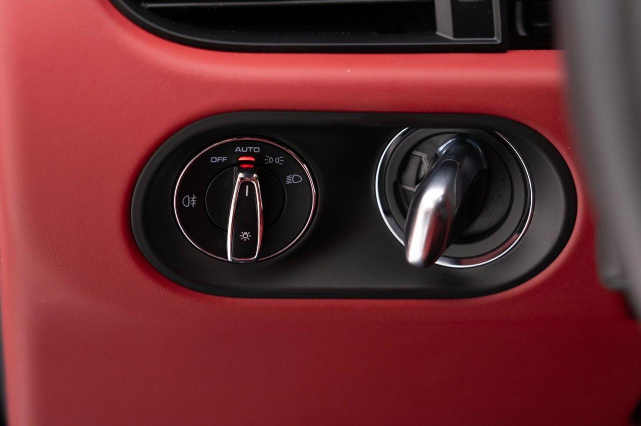 2025 Porsche Macan T Pompano Beach FL