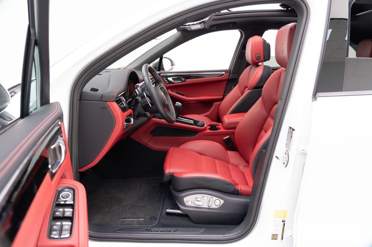 2025 Porsche Macan T Pompano Beach FL