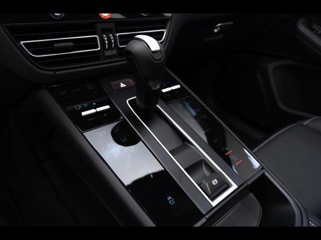 2025 Porsche Macan T Pompano Beach FL